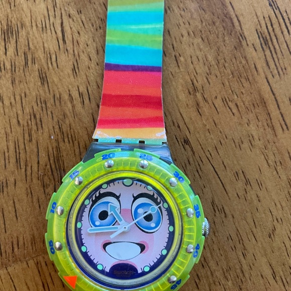 Women’s Vintage Swatch Watch - Picture 2 of 6